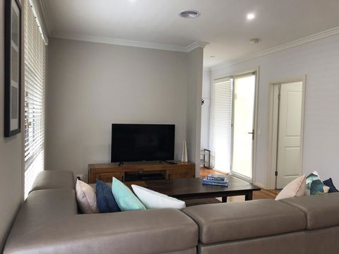 Taboga, 3 Bedroom, 3 Bathroom Villia - Accommodation NSW 2