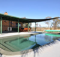 Talga Escape Rothbury with pool and views - Accommodation NSW