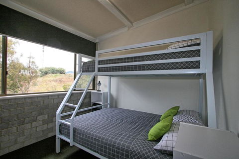 Tanderra 18/28 Park Road - Accommodation NSW 2