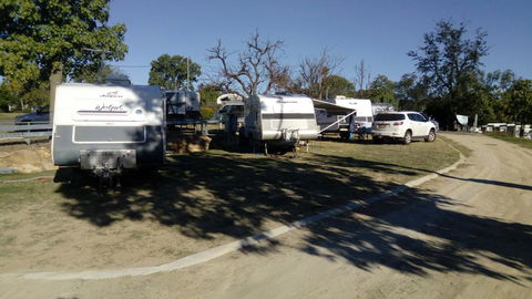 Taroom Caravan & Tourist Park - Accommodation NSW 2