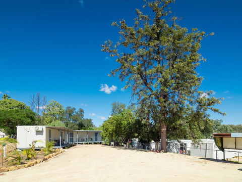 Taroom Caravan & Tourist Park - Accommodation NSW 3