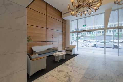 Tasha's Apartments On Morphett - Accommodation NSW 1