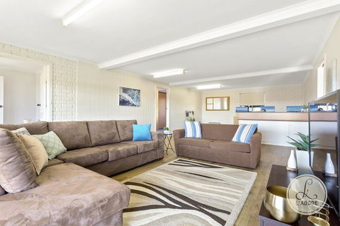TASSIE SEASIDE SERENITY - L'Abode Accommodation - Accommodation NSW 3