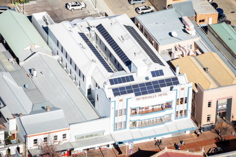 Tattersalls Hotel - Accommodation NSW 2