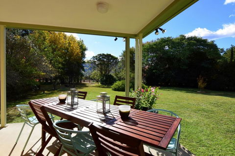 The Ambers - Comfortable Family Getaway! - Accommodation NSW 2