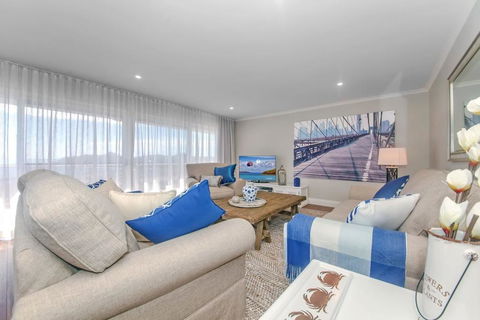 The Anchorage, Unit 12/9 Laman Street - Accommodation NSW 0
