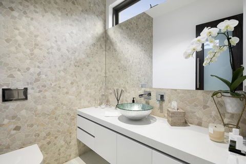 The Aston - Accommodation NSW 3