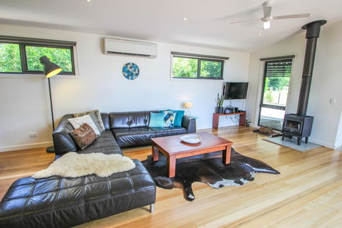 The Base Two - Accommodation NSW 2