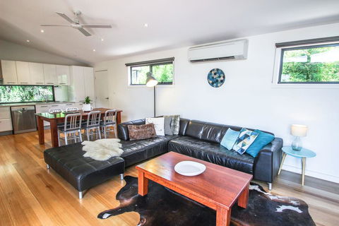 The Base Two - Accommodation NSW 3