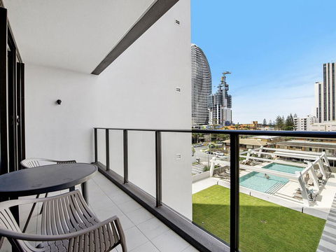The Beach Broadbeach Private 2 Bedroom Apartment - Accommodation NSW 3