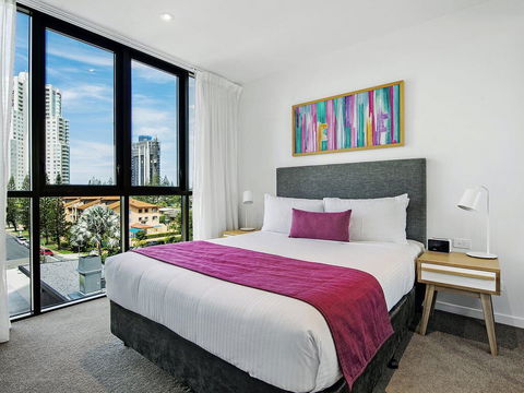 The Beach Broadbeach Private 2 Bedroom Apartment - Accommodation NSW 2