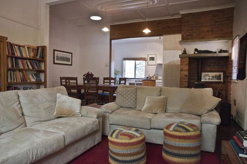 The Beach House - Fremantle - Accommodation NSW 2