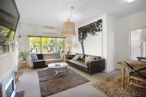 The Beach House Apartment - Accommodation NSW 3