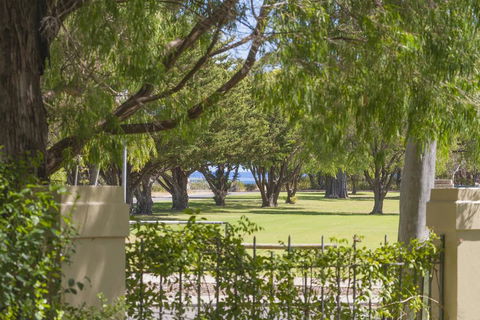 The Beach Retreat - Accommodation NSW 0