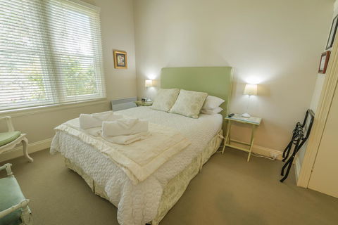 Glencoe Country Bed And Breakfast - Accommodation NSW 11