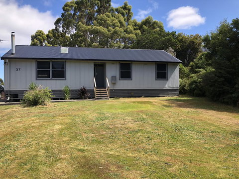 Harvey House - Accommodation NSW 2