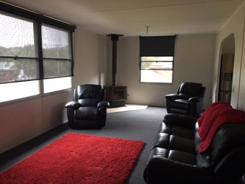 Harvey House - Accommodation NSW 12