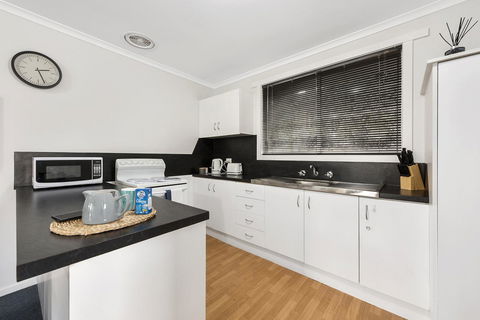 Elkie Villa - 2 Bedroom Unit - Burnie - Accommodation NSW 3