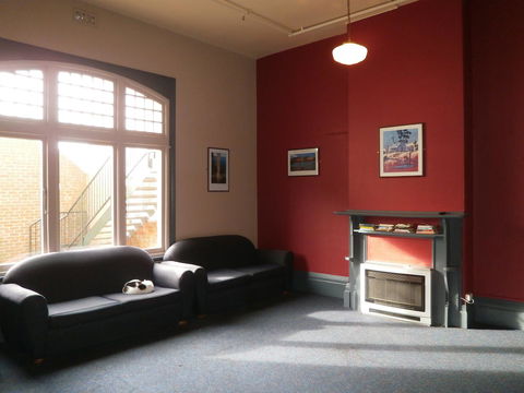 Launceston Backpackers - Accommodation NSW 4