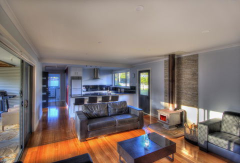 Muirs Beach Retreat - Accommodation NSW 6