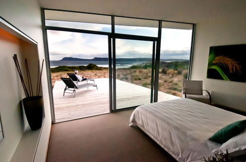 Cloudy Bay Beach House - Accommodation NSW 22