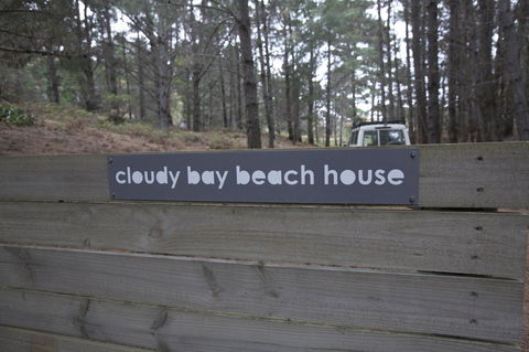 Cloudy Bay Beach House - Accommodation NSW 4