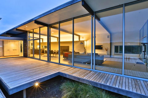 Cloudy Bay Beach House - Accommodation NSW 0