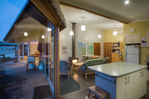 Arthur Riverfront And Sea Lodge Downstream - Accommodation NSW 8