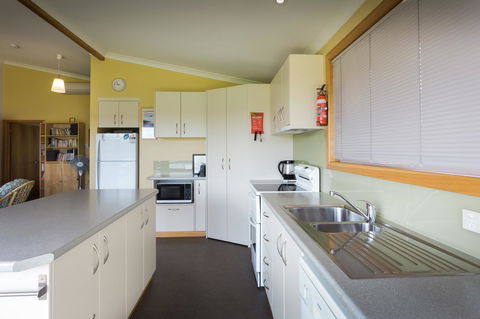 Arthur Riverfront And Sea Lodge Downstream - Accommodation NSW 10