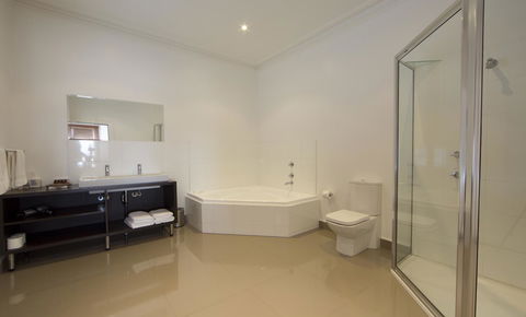 Ikon Hotel - Accommodation NSW 2