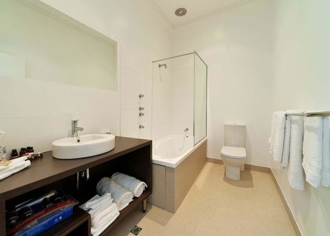 Ikon Hotel - Accommodation NSW 18