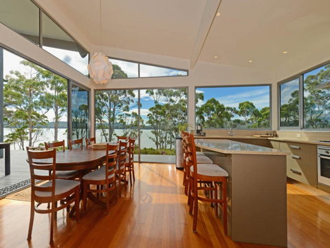 Cloudy Bay Lagoon Estate - Accommodation NSW 7