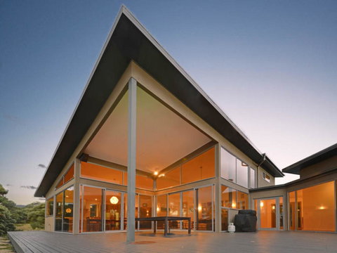 Cloudy Bay Lagoon Estate - Accommodation NSW 1