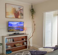 New Aptmnt Only 5 Mins To Mona Gallery - Accommodation NSW