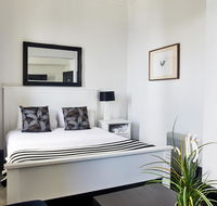 The Royal Hotel Mornington - Accommodation NSW