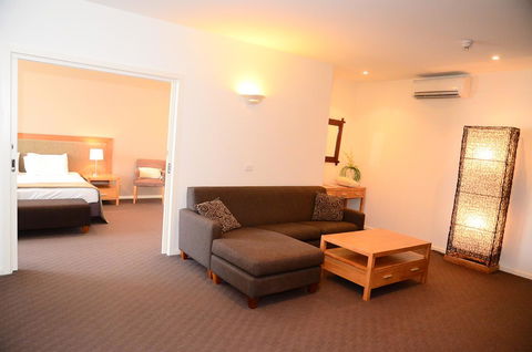 Mornington Hotel - Accommodation NSW 36