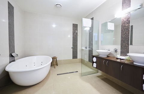Mornington Hotel - Accommodation NSW 1