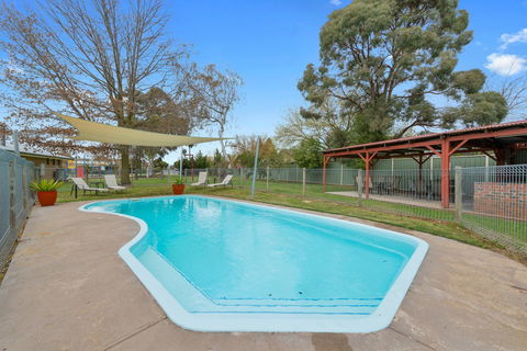 High Country Holiday Park - Accommodation NSW 3