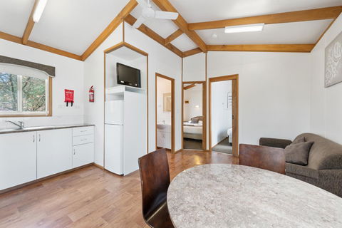 High Country Holiday Park - Accommodation NSW 23