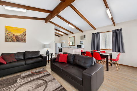 High Country Holiday Park - Accommodation NSW 8