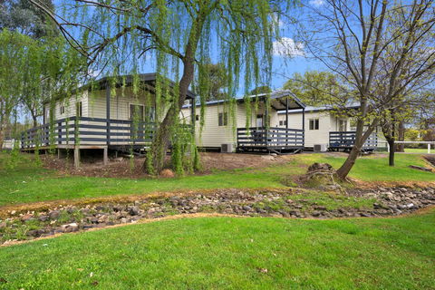 High Country Holiday Park - Accommodation NSW 21