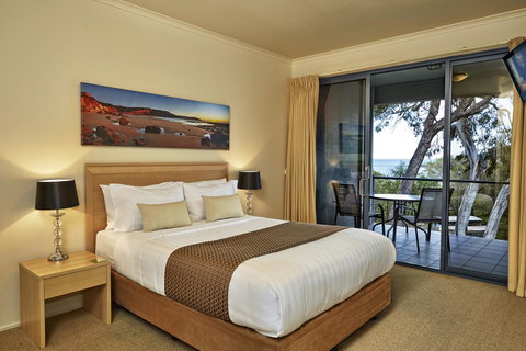 Lorne Surf Apartments - Accommodation NSW 9