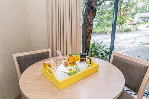 Lorne Surf Apartments - Accommodation NSW 5