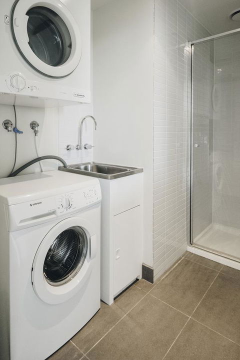 Mono Apartments On Franklin Street - Accommodation NSW 20