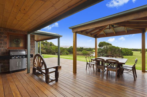 Apollo Bay Cottages - Accommodation NSW 4