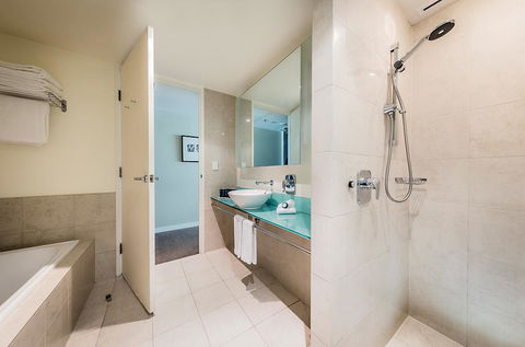 PARKROYAL Melbourne Airport - Accommodation NSW 4