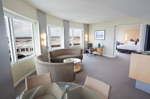 PARKROYAL Melbourne Airport - Accommodation NSW 30