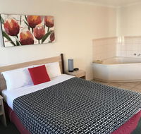 Beachcomber Motel  Apartments - Accommodation NSW