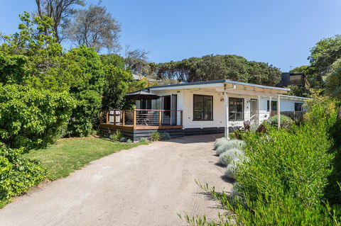 Blairgowrie Bella - Light Filled Home With Great Deck - Accommodation NSW 11