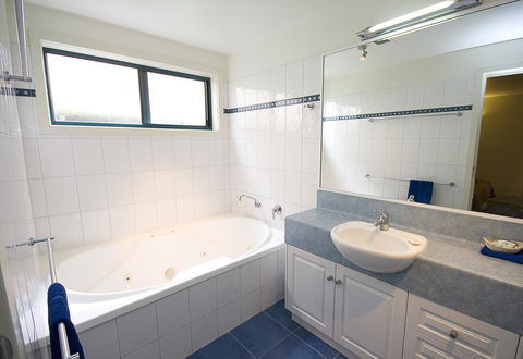 Anchorage Motel & Villas Lorne - Accommodation NSW 12